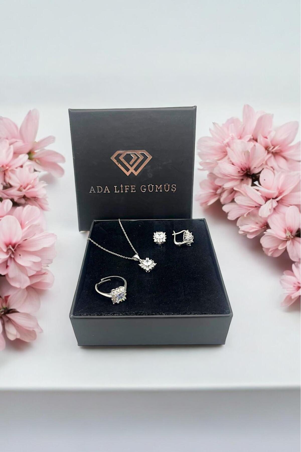 925 Ayar Gümüş Kare Model 3 Lü Set Kolye Küpe Yüzük (ÖZEL KUTULU)