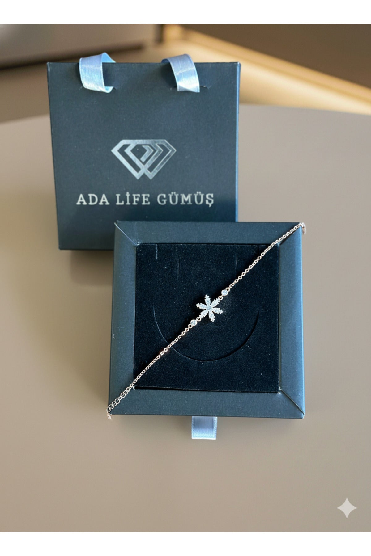 (ÇANTALI KUTULU) 925 Ayar Gümüş Lotus Çiçeği Kadın Bileklik