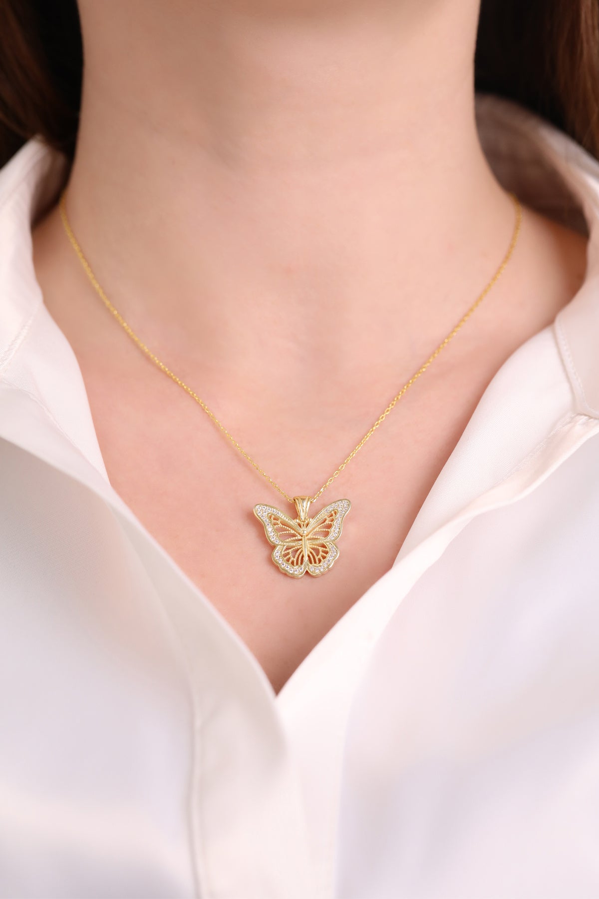 925 Ayar Gümüş Zirkon Taşlı Kelebek Model Kolye (IŞIKLI KUTU) - 4