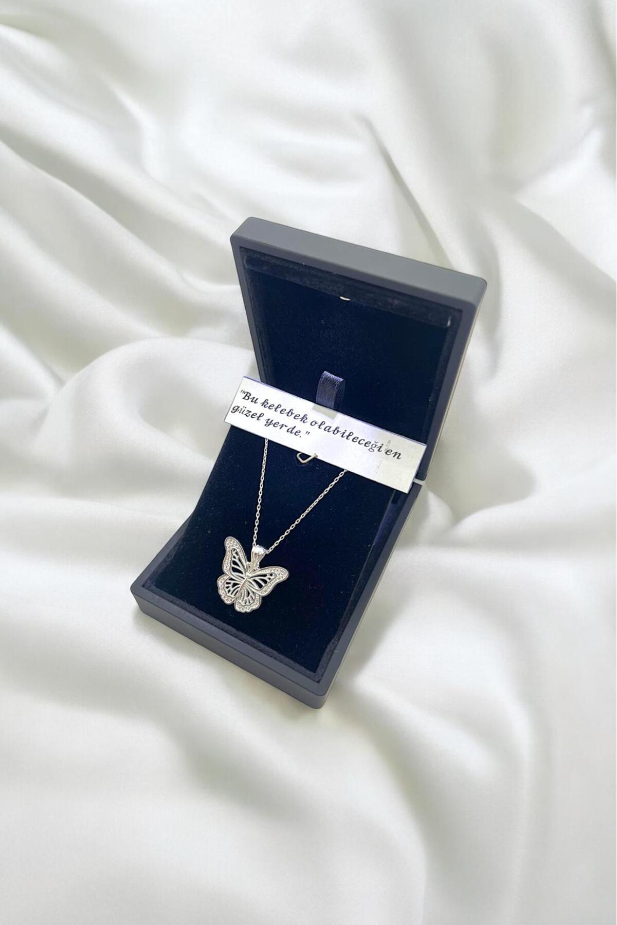 925 Ayar Gümüş Zirkon Taşlı Kelebek Model Kolye (IŞIKLI KUTU)