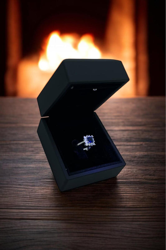 925 Ayar Gümüş Kare Ayarlanabilir Kadın Yüzük (IŞIKLI KUTU)